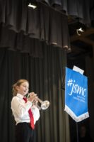 Reportage autour du ‘’Junior Slow Melody Contest ‘’ le samedi 27 janvier à Wiler dans le Lötschental. Il s’agit de la 20ème édition.Lea Fugnasesi remporte le concours de Soliste 2024 (©Louis Dasselborne).